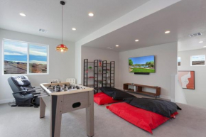 Paseos 1129 Foosball Table, BBQ Grill, Xbox S, Community Trailer Parking & Pickleball Courts!
